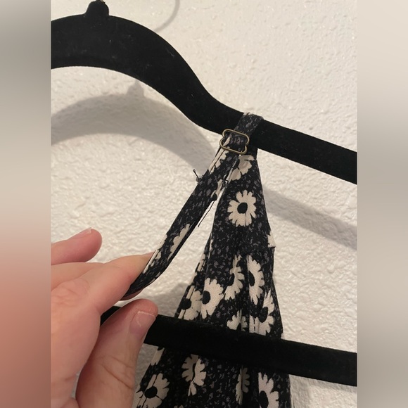 Maurices Floral Tiered Macrame Back Flowy Dress Women’s Size XL - Picture 3 of 8